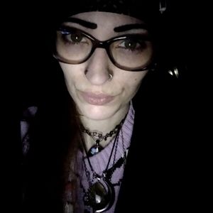 Meet your Posher, Perris☠️